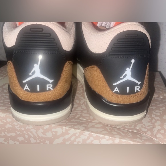 Jordan 3 - Picture 5 of 6